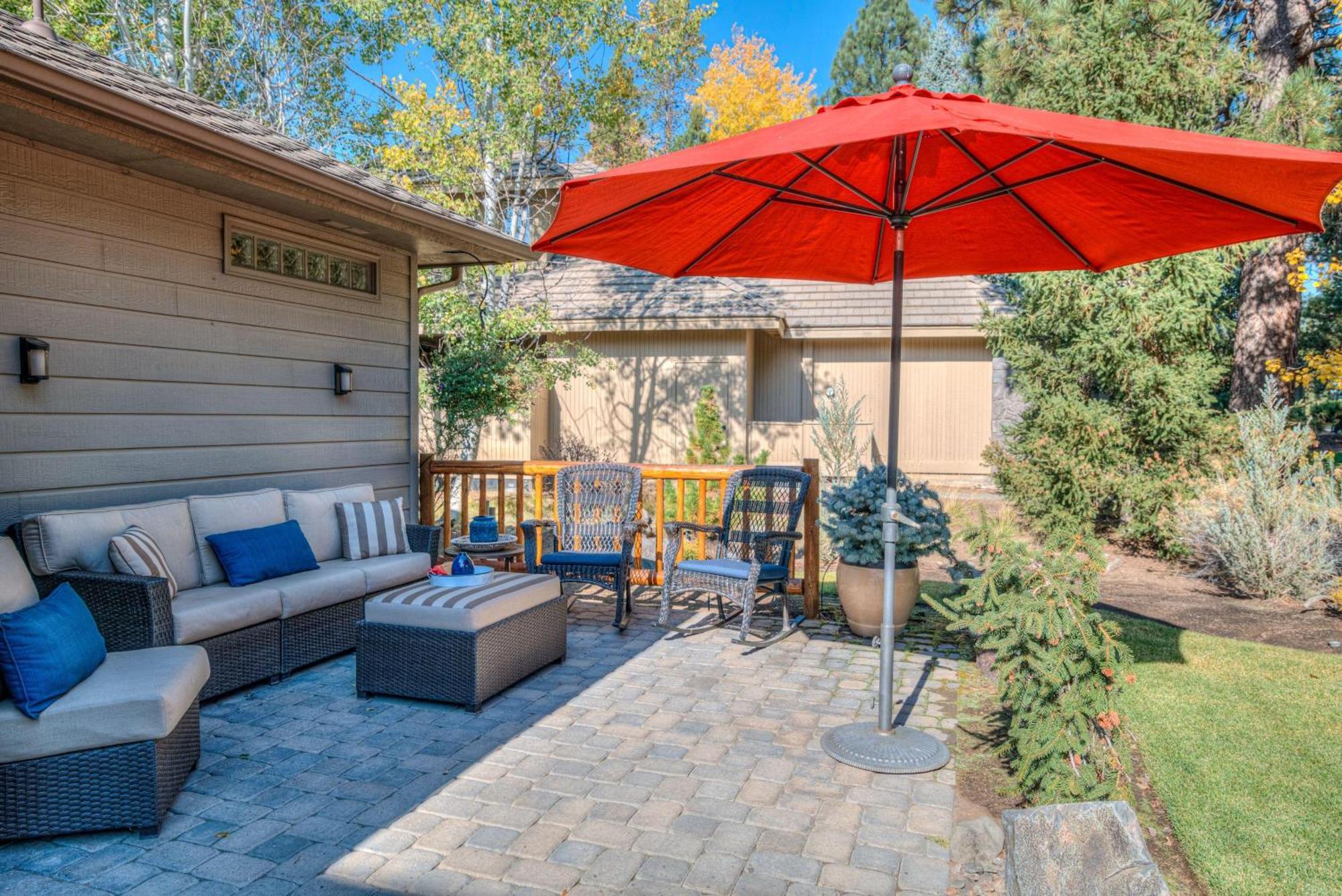 Holiday home Private Stunning Lake View, A/C, Hot Tub Sunriver