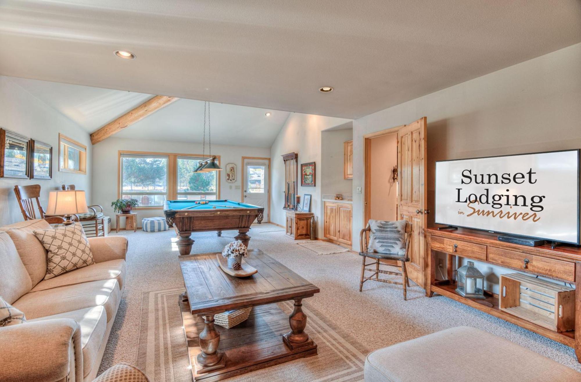 Private Stunning Lake View, A/C, Hot Tub Sunriver