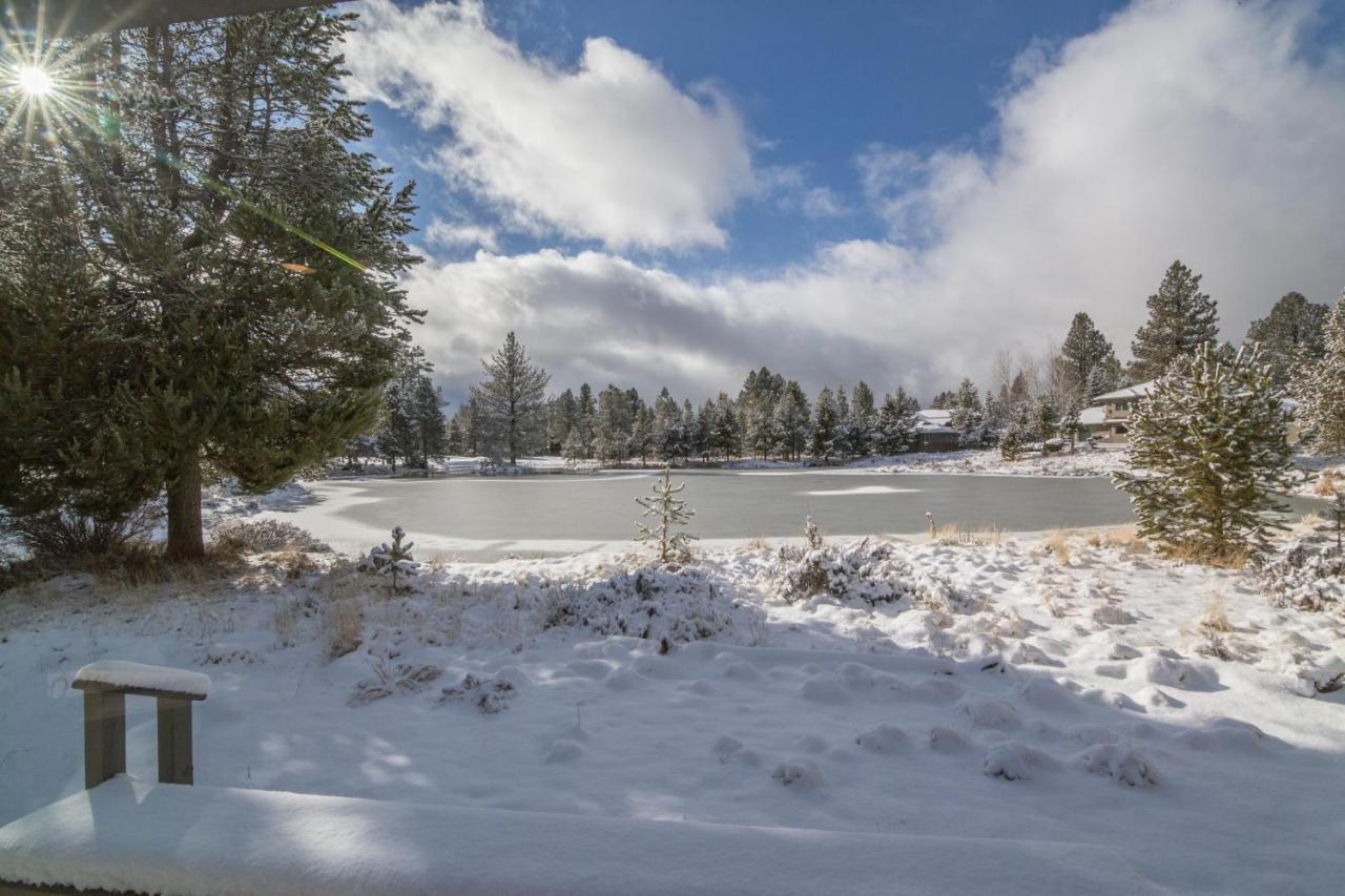 Holiday home Private Stunning Lake View, A/C, Hot Tub